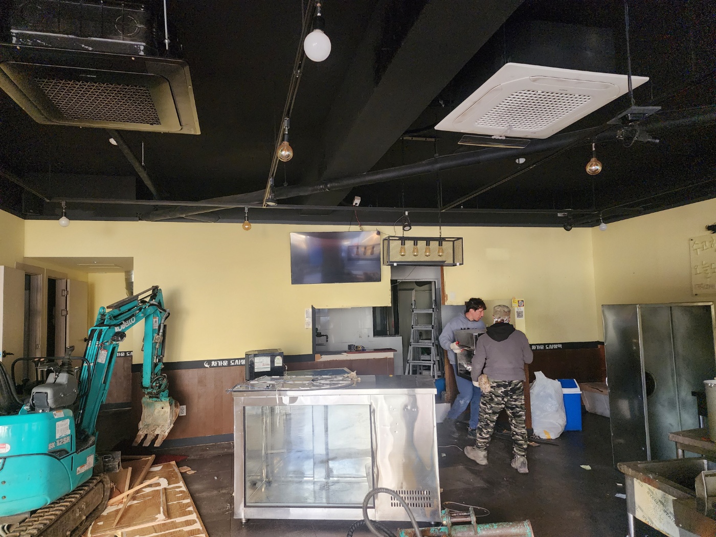 안전한 철거 작업 현장 18